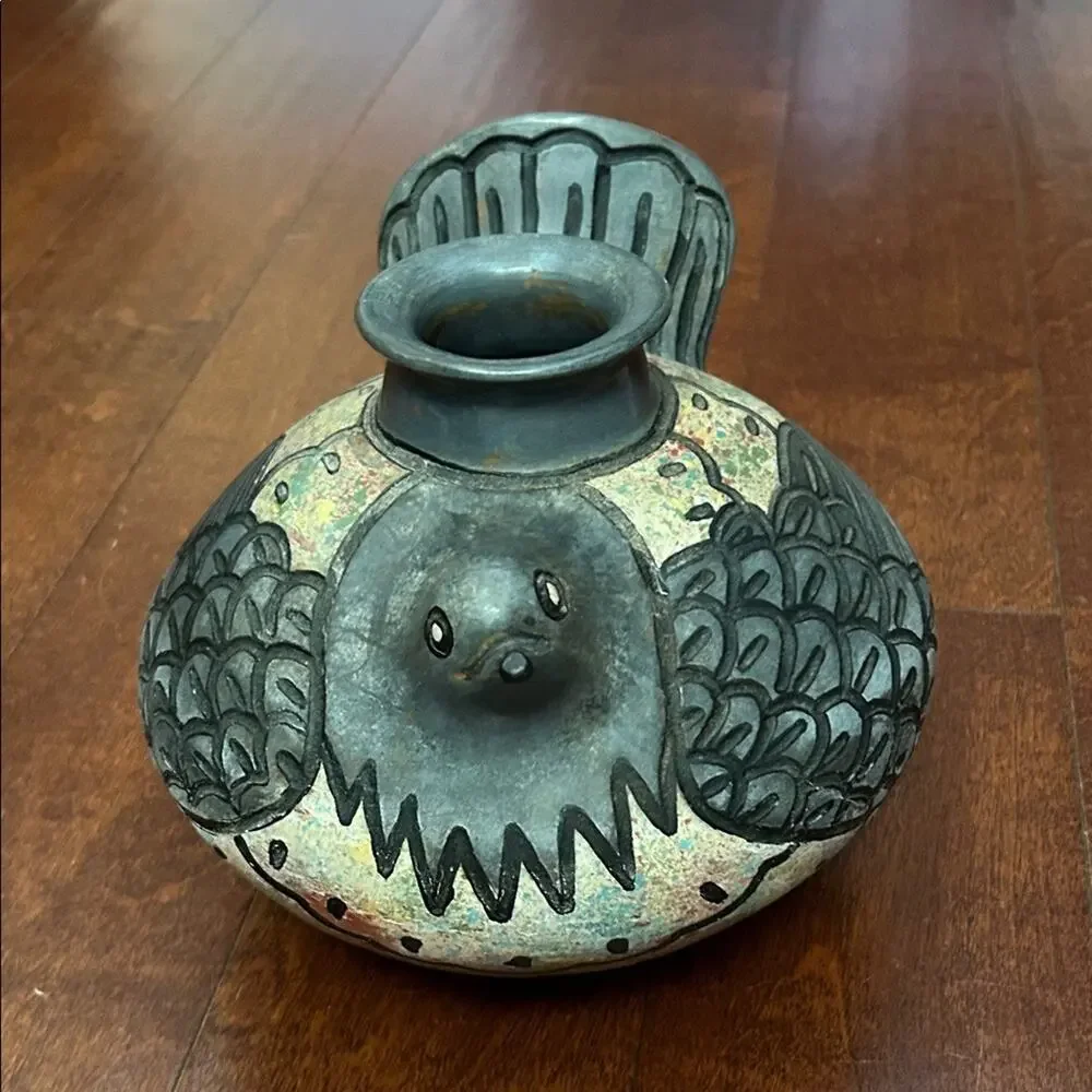 Vintage Santodio Paz Bird Vase, Made in Chulucanas Peru, Boho Rustic Naturalist